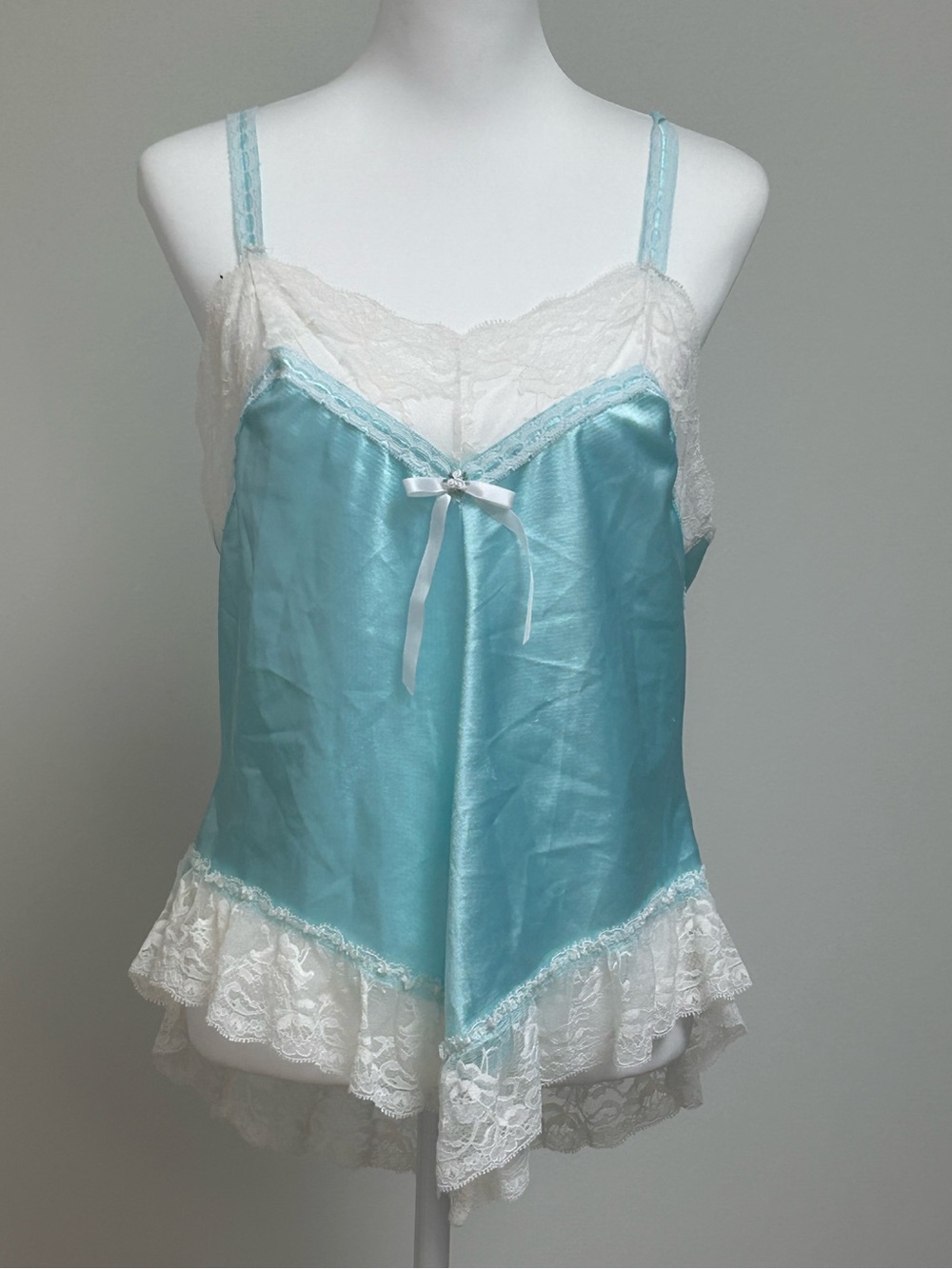 VINTAGE Aqua Lace Trim Camisole With Bow Mermaidcore
